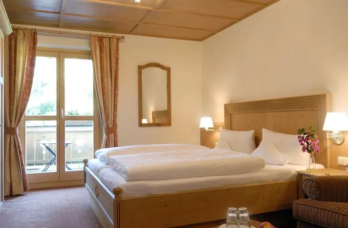 لاندهاوس ستروبل آم سي 3*
