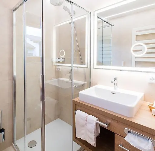 لاندهاوس ستروبل آم سي باد ويسي