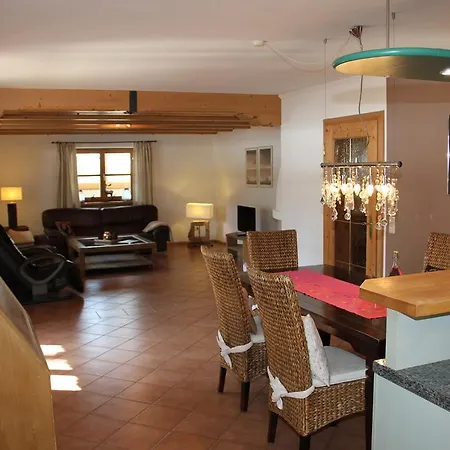 Landhaus Strobl Am See Hotell